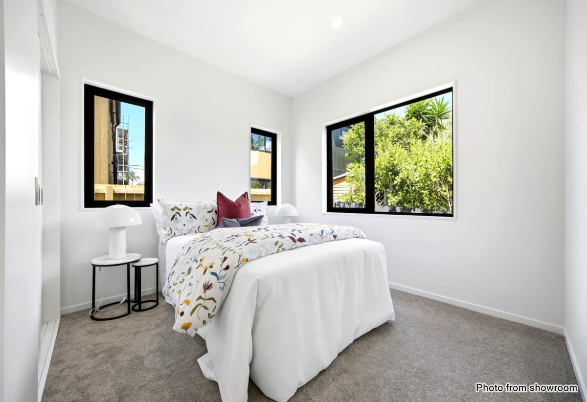 Rangitoto College zone, Brandnew standalone 4 beds 2.5 baths home with garage, Walk to Rothesay Bay Shops, Close to Browns Bay Centre & Beaches, Easy Access to Albany Mega Centre and motorway access, 0.6 km to Browns Bay School, Lot 3/584 Beach Road, Rothesay Bay, Auckland