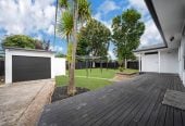Urgent sale, 607m2 section, Renovated 4 beds 2 baths house with garage, close to parks, schools, shopping centres, 0.7 km to Elm Park School, 38 Hope Farm Avenue, Pakuranga Heights, Auckland