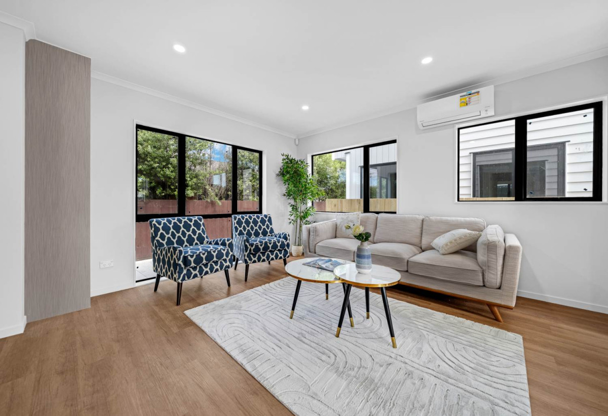 Brandnew standalone 4 beds 2.5 baths home with garage, close to Papakura Town Centre, local schools, parks, and easy motorway access, 0.3 km to Cosgrove School, 1.4 km to Papakura High School, 1.6 km to Papakura Intermediate, Lot 1/174B Clevedon Road, Papakura, Auckland