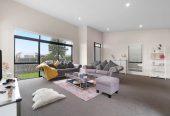 122 Sqm FLOOR AREA, 2 beds (1 ensuite) + Rumpus room 2 baths house with garage, close to schools, South Gate Shopping Centre, 0.7 km to Papakura Normal School, 17 Liberation Road, Takanini, Auckland