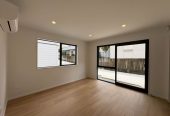 For rent, 3 beds 2.5 baths townhouse with garage, available 26th June, 6/8 Grove Lane, Pakuranga, Auckland