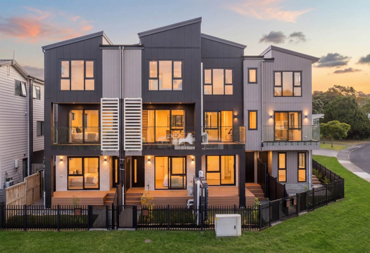 10-Year Master Build Guarantee, Westlake Boys and Girls school zone with Park View, Brandnew Freehold 4 beds (1 ensuite) 3.5 baths home with garage, 1 bed 1 bath ground floor, Walking distance to Sunnynook Park, Woolworths Supermarket, 111D Sycamore Drive, Sunnynook, Auckland