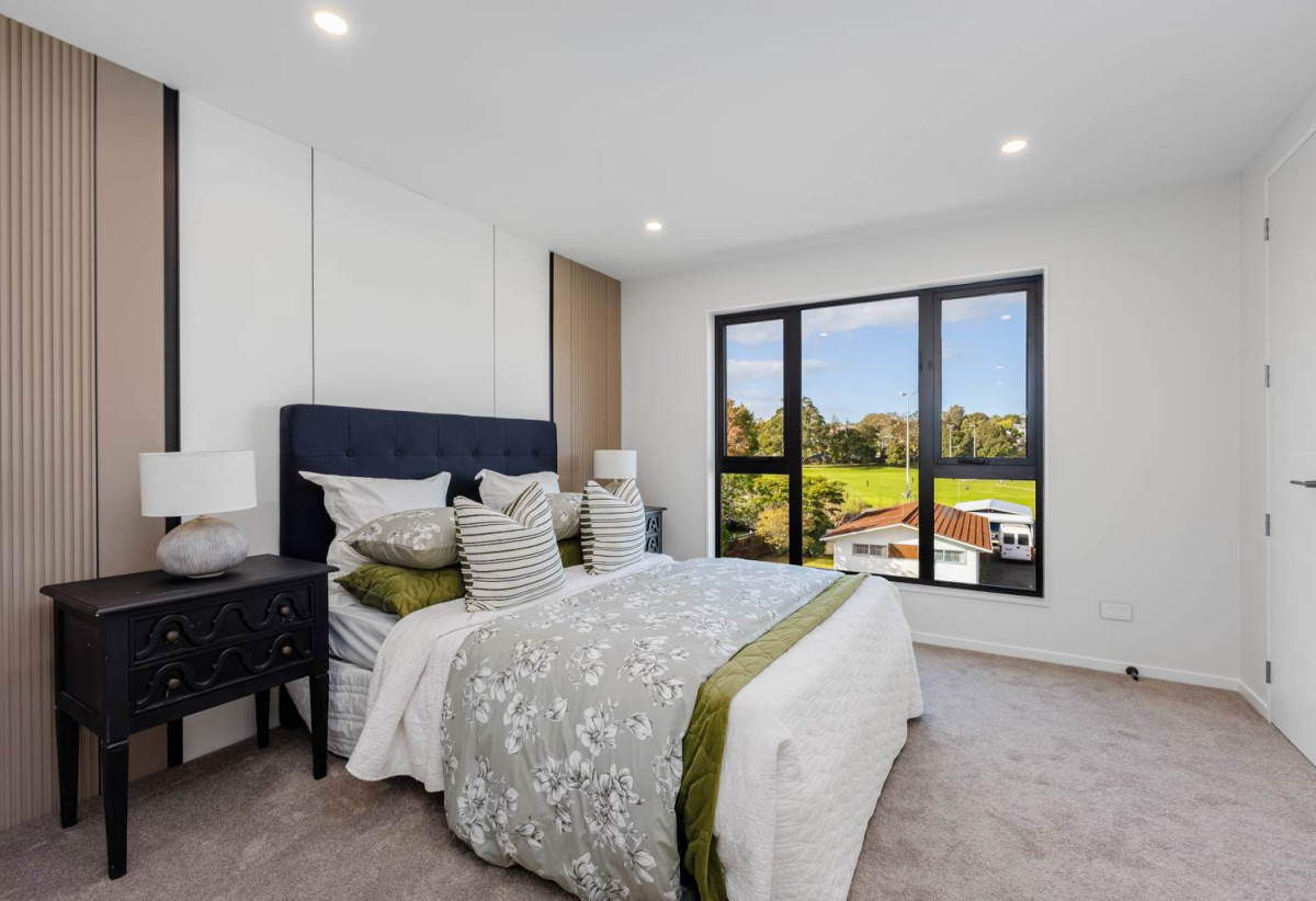 10-Year Master Build Guarantee, Westlake Boys and Girls school zone with Park View, Brandnew Freehold 4 beds (1 ensuite) 3.5 baths home with garage, 1 bed 1 bath ground floor, Walking distance to Sunnynook Park, Woolworths Supermarket, 111D Sycamore Drive, Sunnynook, Auckland
