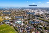 10-Year Master Build Guarantee, Westlake Boys and Girls school zone with Park View, Brandnew Freehold 4 beds (1 ensuite) 3.5 baths home with garage, 1 bed 1 bath ground floor, Walking distance to Sunnynook Park, Woolworths Supermarket, 111D Sycamore Drive, Sunnynook, Auckland