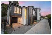 Rangitoto College and Double Westlake school zone, Brandnew standalone 4 beds 2.5 baths home with garage , minutes from the stunning Campbells Bay Beach, local cafés, parks, and coastal walkways, schools, 0.8 km to Campbells Bay School, 2/8 Park Rise, Campbells Bay, Auckland