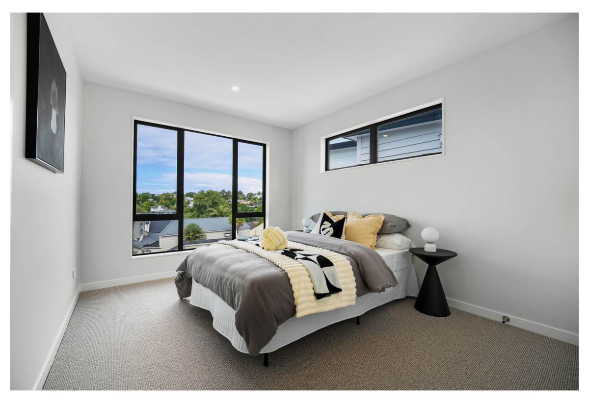 Rangitoto College and Double Westlake school zone, Brandnew standalone 4 beds 2.5 baths home with garage , minutes from the stunning Campbells Bay Beach, local cafés, parks, and coastal walkways, schools, 0.8 km to Campbells Bay School, 2/8 Park Rise, Campbells Bay, Auckland