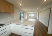 For rent, 3 beds (2 ensuites) 3 baths rownhouse with garage, 1 ensuite ground floor, available 21st July, 4/8 Grove Lane, Pakuranga, Auckland