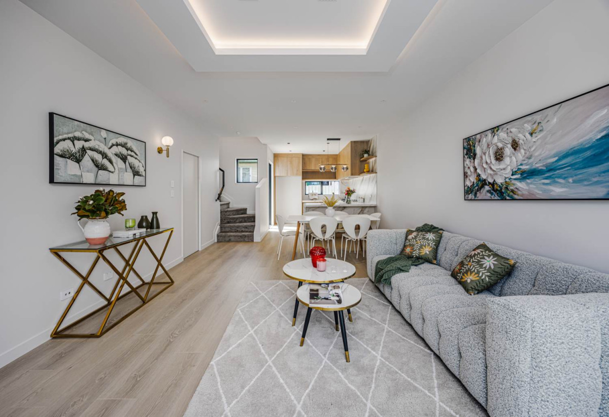 Standalone 4 beds 2.5 baths home with garage, close to schools, shops, 0.8 km to Papatoetoe West School, Lot 3/4 Barrie Avenue, Papatoetoe, Auckland