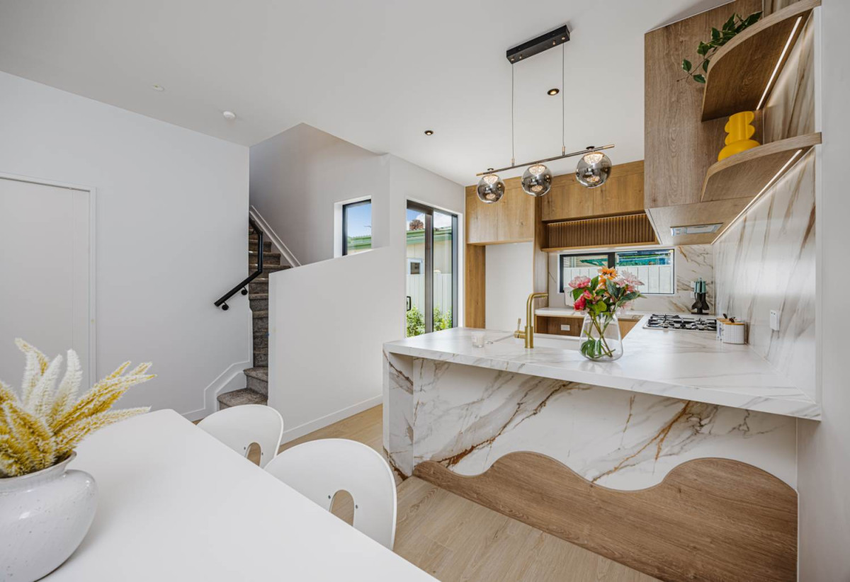 Standalone 4 beds 2.5 baths home with garage, close to schools, shops, 0.8 km to Papatoetoe West School, Lot 3/4 Barrie Avenue, Papatoetoe, Auckland
