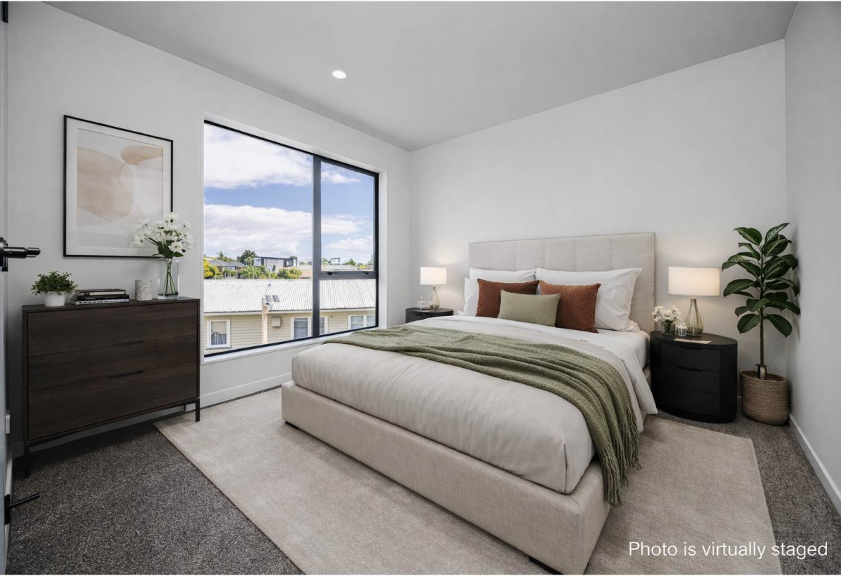 Standalone 4 beds 2.5 baths home with garage, close to schools, shops, 0.8 km to Papatoetoe West School, Lot 3/4 Barrie Avenue, Papatoetoe, Auckland