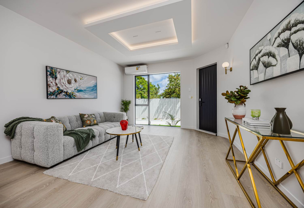 Standalone 4 beds 2.5 baths home with garage, close to schools, shops, 0.8 km to Papatoetoe West School, Lot 3/4 Barrie Avenue, Papatoetoe, Auckland