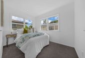 688 m2 section, Renovated 5 beds 3 baths house + Bonus Section – RC, BC, EPA Approved for an additional 243.87m² dwelling on 299m², close to schools, shops, motorway access, 0.3 km to New Windsor School, 26 Ted William Street, New Windsor, Auckland