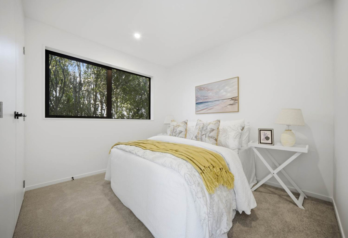 Brandnew standalone 4 beds 2.5 baths home with garage, Minutes away from Glenfield Mall and recreation centre, Kaipatiki Park & outdoor recreation areas, 1.1 km to Glenfield Intermediate School, Lot 2/16 Waverley Avenue, Glenfield, Auckland