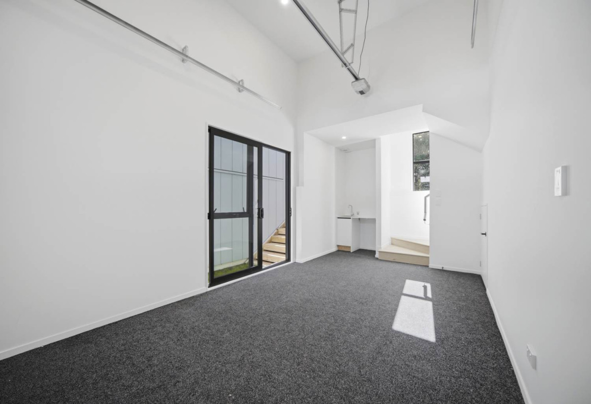 Brandnew standalone 4 beds 2.5 baths home with garage, Minutes away from Glenfield Mall and recreation centre, Kaipatiki Park & outdoor recreation areas, 1.1 km to Glenfield Intermediate School, Lot 2/16 Waverley Avenue, Glenfield, Auckland