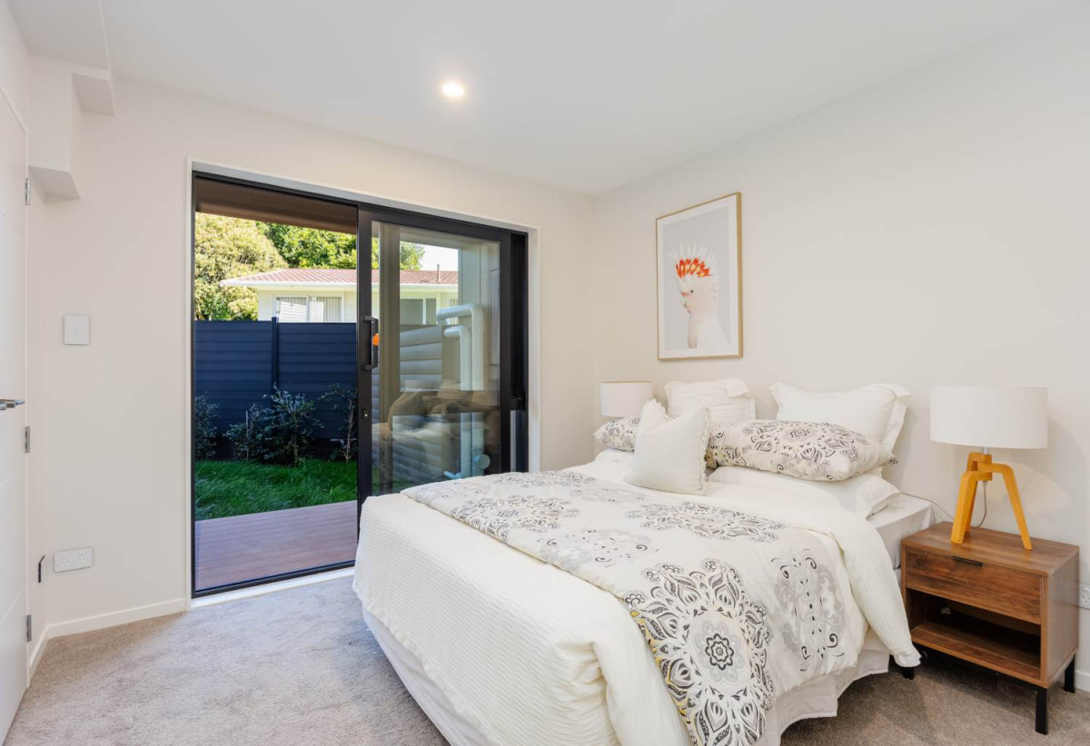 10-Year Master Build Guarantee., Double Westlake school zone, Brandnew 3 beds 3.5 baths home with garage, Freehold title – no body corporate fees, Zoned for Westlake Boys’ and Girls’ High Schools and Sunnynook Primary. walking distance to Sunnynook Park, Woolworths Supermarket, 2C Salamanca Road, Sunnynook, Auckland