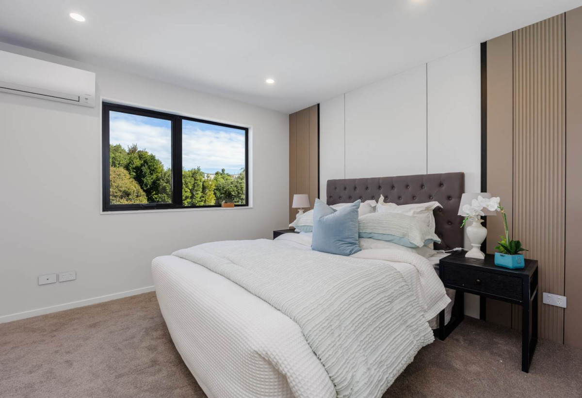 10-Year Master Build Guarantee., Double Westlake school zone, Brandnew 3 beds 3.5 baths home with garage, Freehold title – no body corporate fees, Zoned for Westlake Boys’ and Girls’ High Schools and Sunnynook Primary. walking distance to Sunnynook Park, Woolworths Supermarket, 2C Salamanca Road, Sunnynook, Auckland