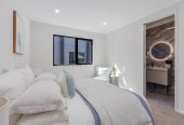 10-Year Master Build Guarantee., Double Westlake school zone, Brandnew 3 beds 3.5 baths home with garage, Freehold title – no body corporate fees, Zoned for Westlake Boys’ and Girls’ High Schools and Sunnynook Primary. walking distance to Sunnynook Park, Woolworths Supermarket, 2C Salamanca Road, Sunnynook, Auckland