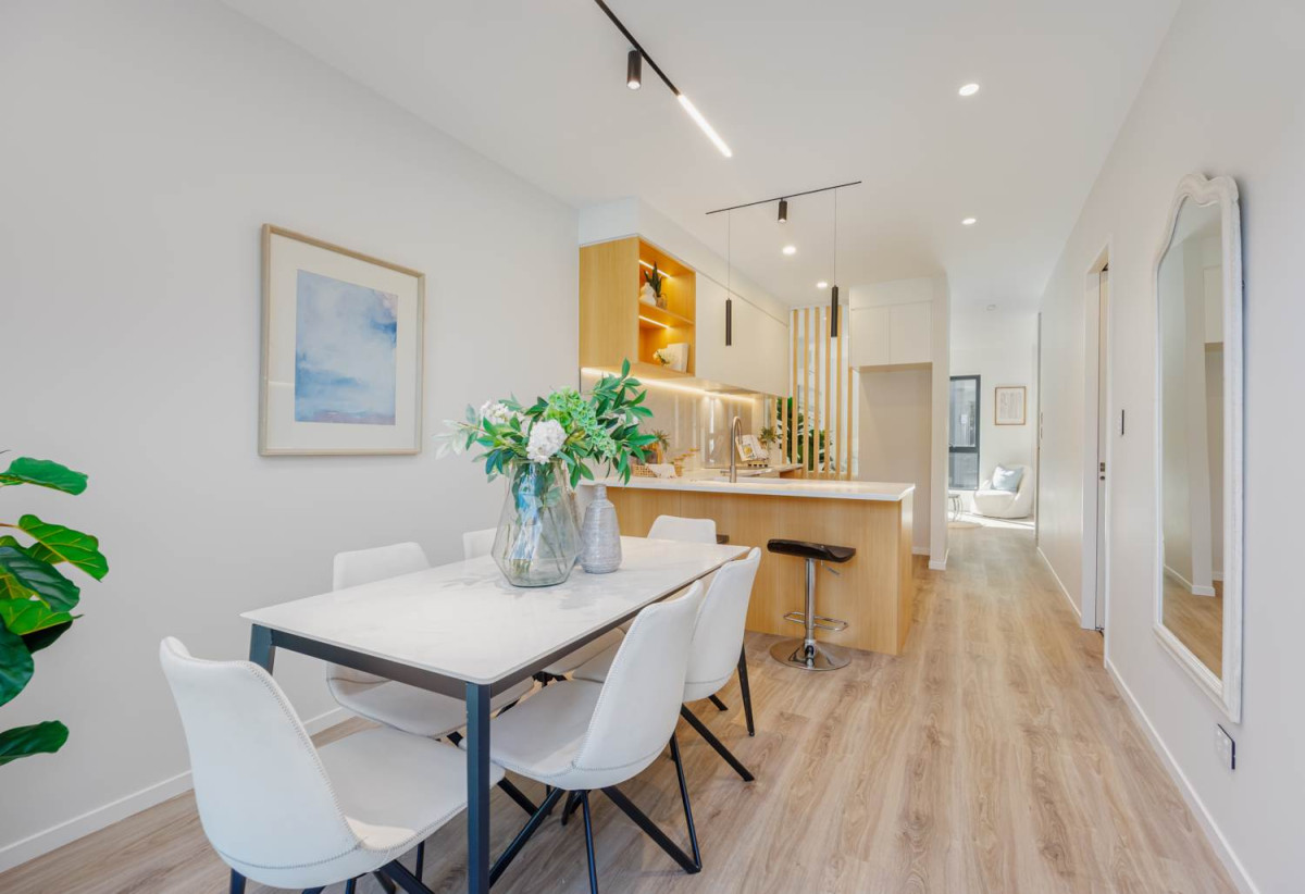 10-Year Master Build Guarantee., Double Westlake school zone, Brandnew 3 beds 3.5 baths home with garage, Freehold title – no body corporate fees, Zoned for Westlake Boys’ and Girls’ High Schools and Sunnynook Primary. walking distance to Sunnynook Park, Woolworths Supermarket, 2C Salamanca Road, Sunnynook, Auckland