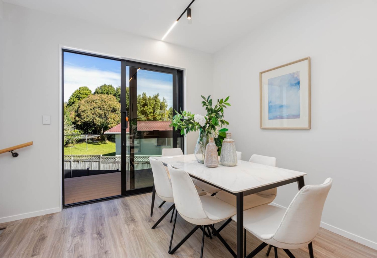 10-Year Master Build Guarantee., Double Westlake school zone, Brandnew 3 beds 3.5 baths home with garage, Freehold title – no body corporate fees, Zoned for Westlake Boys’ and Girls’ High Schools and Sunnynook Primary. walking distance to Sunnynook Park, Woolworths Supermarket, 2C Salamanca Road, Sunnynook, Auckland