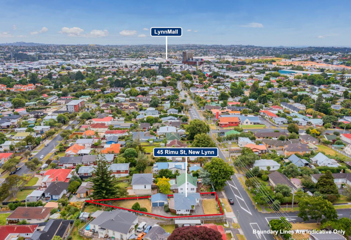 809m2 section, 3 beds 1 bath house with standalone double garage, move-in ready, close to Lynn Mall, schools, 0.7 km to Kelston School, 45 Rimu Street, New Lynn, Auckland