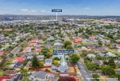 809m2 section, 3 beds 1 bath house with standalone double garage, move-in ready, close to Lynn Mall, schools, 0.7 km to Kelston School, 45 Rimu Street, New Lynn, Auckland