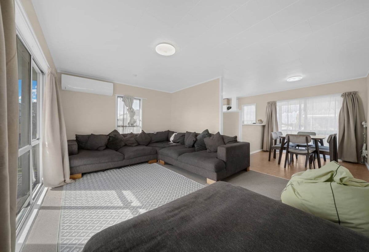 624m2 section, 3 beds 1 bath house with standalone garage, close to Manurewa town centre, Auckland Botanic Gardens, schools, motorway access, 0.3 km to Manurewa East School, 0.9 km to Greenmeadows Intermediate and Alfriston College, 27 Secretariat Place, Randwick Park, Auckland