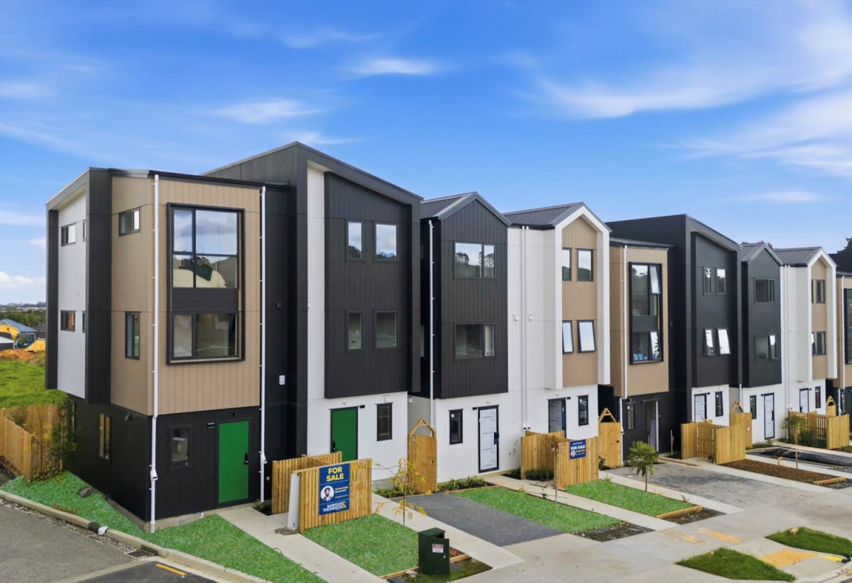 10-Year Master Build Guarantee, Brandnew Freehold 3 beds + Study / Family Space 2.5 baths home with car park, 3 km to Ormiston Town Centre, Ormiston Schools, 62 Takarore Crescent, Flat Bush, Auckland