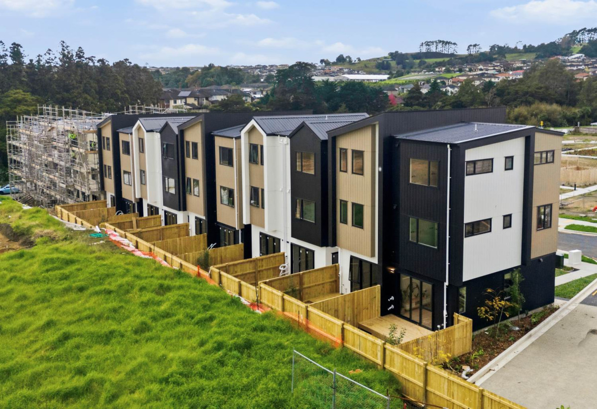 10-Year Master Build Guarantee, Brandnew Freehold 3 beds + Study / Family Space 2.5 baths home with car park, 3 km to Ormiston Town Centre, Ormiston Schools, 56 Takarore Crescent, Flat Bush, Auckland