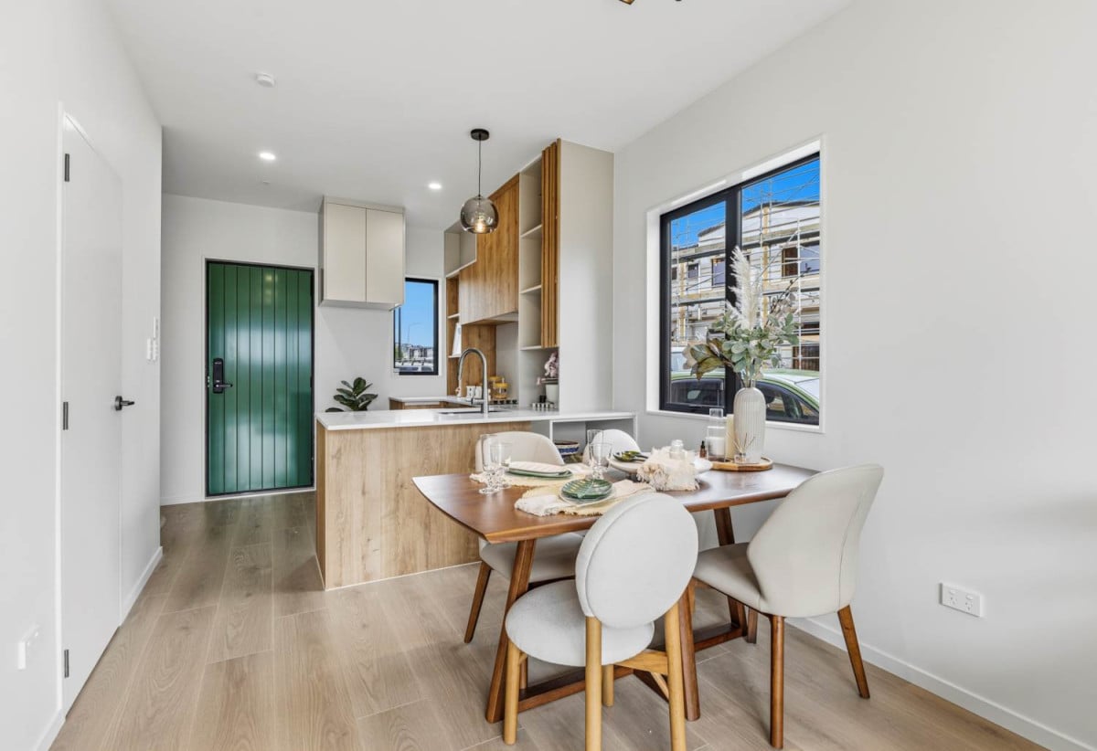 10-Year Master Build Guarantee, Brandnew Freehold 3 beds + Study / Family Space 2.5 baths home with car park, 3 km to Ormiston Town Centre, Ormiston Schools, 56 Takarore Crescent, Flat Bush, Auckland