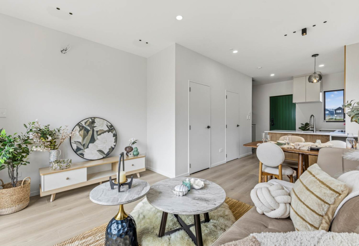 10-Year Master Build Guarantee, Brandnew Freehold 3 beds + Study / Family Space 2.5 baths home with car park, 3 km to Ormiston Town Centre, Ormiston Schools, 58 Takarore Crescent, Flat Bush, Auckland