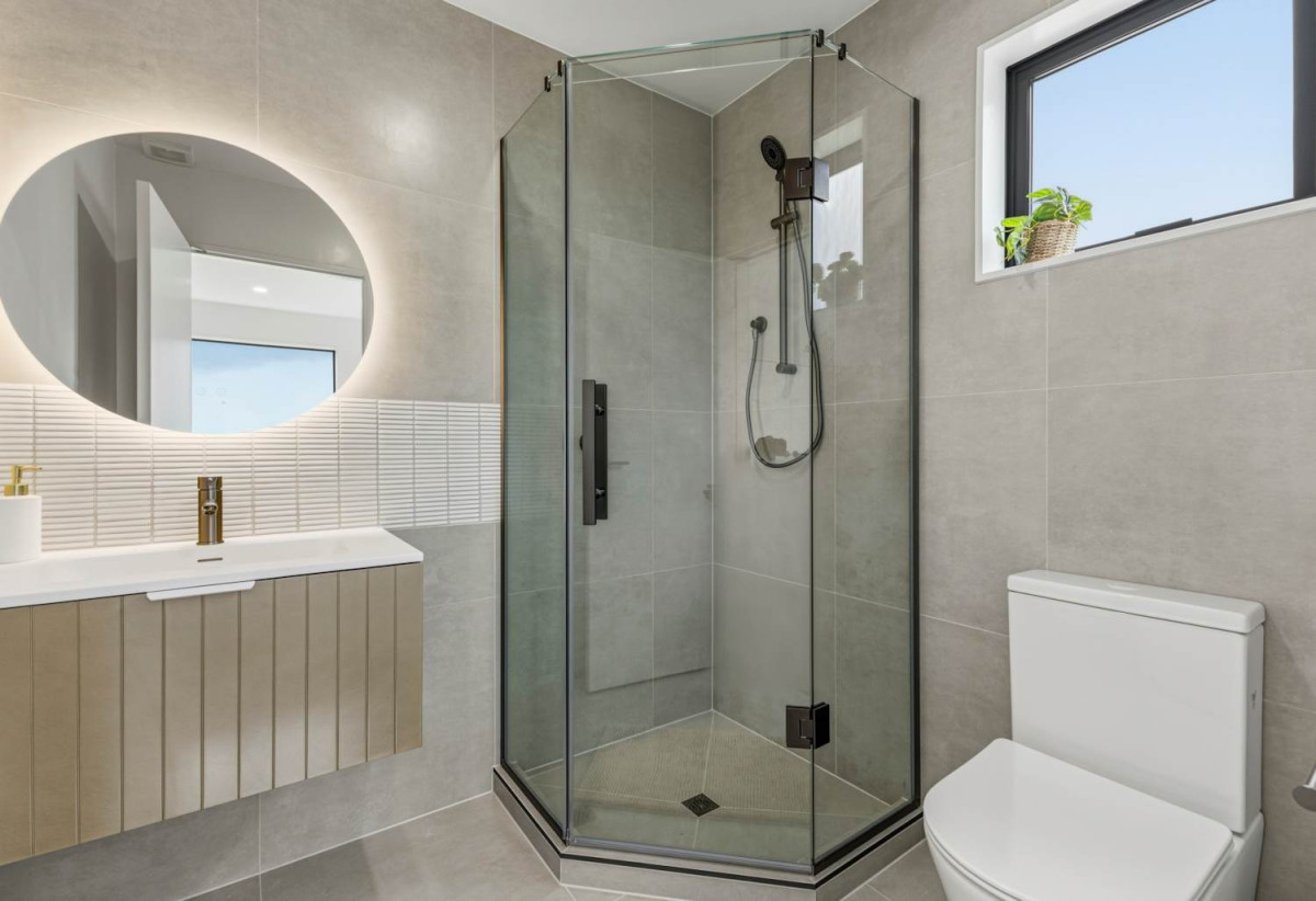 10-Year Master Build Guarantee, Brandnew Freehold 3 beds + Study / Family Space 2.5 baths home with car park, 3 km to Ormiston Town Centre, Ormiston Schools, 62 Takarore Crescent, Flat Bush, Auckland