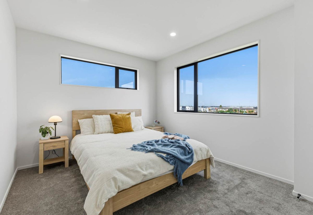 10-Year Master Build Guarantee, Brandnew Freehold 3 beds + Study / Family Space 2.5 baths home with car park, 3 km to Ormiston Town Centre, Ormiston Schools, 56 Takarore Crescent, Flat Bush, Auckland