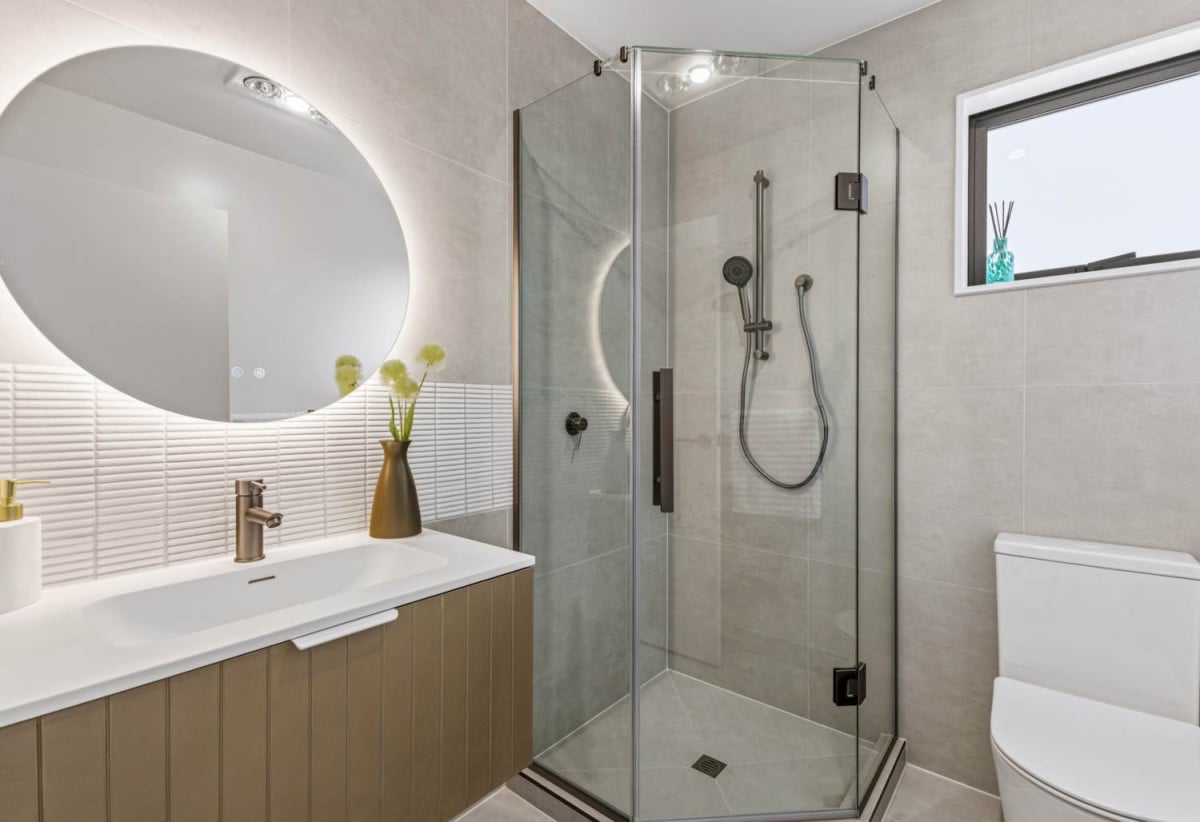 10-Year Master Build Guarantee, Brandnew Freehold 3 beds + Study / Family Space 2.5 baths home with car park, 3 km to Ormiston Town Centre, Ormiston Schools, 60 Takarore Crescent, Flat Bush, Auckland