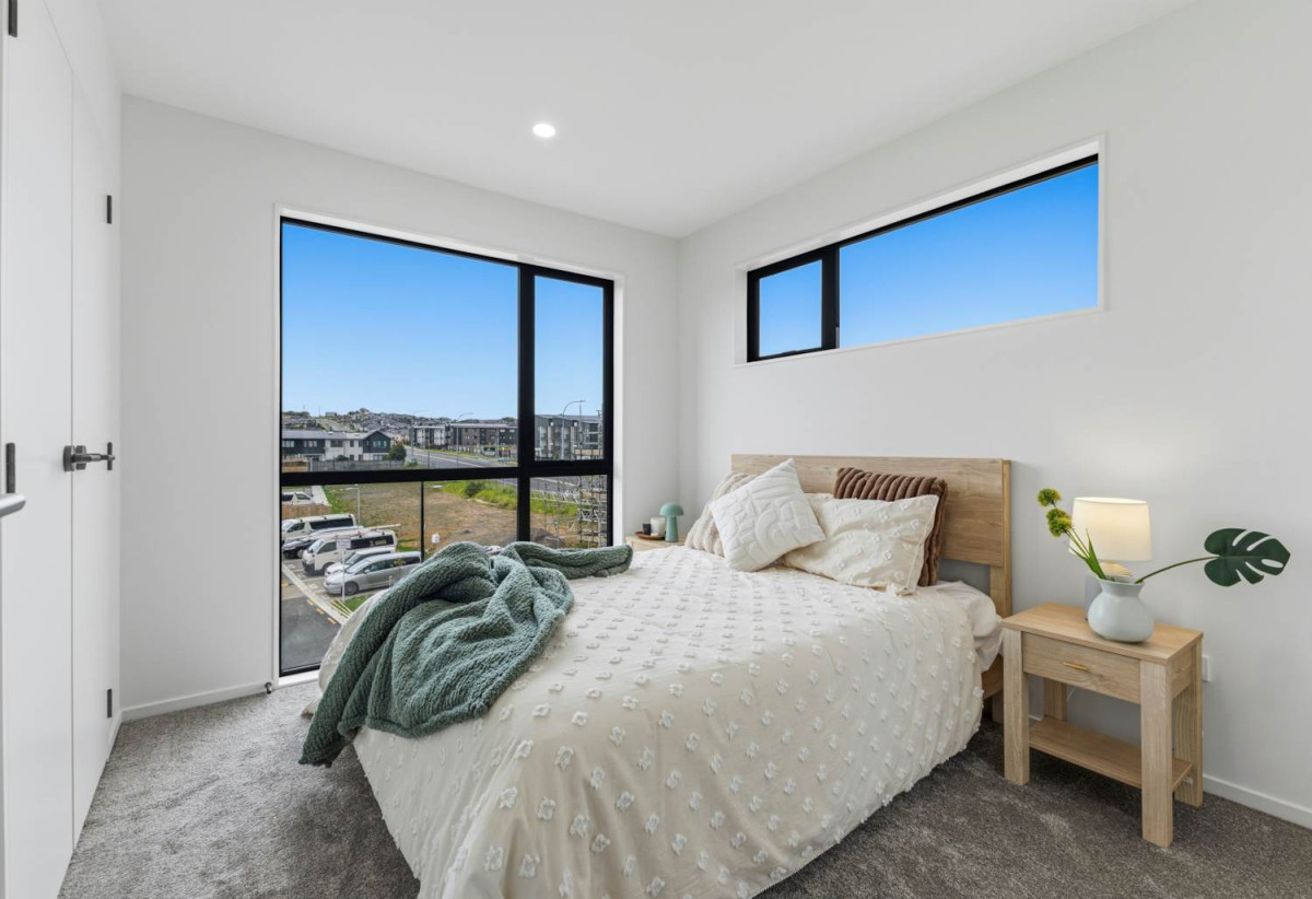 10-Year Master Build Guarantee, Brandnew Freehold 3 beds + Study / Family Space 2.5 baths home with car park, 3 km to Ormiston Town Centre, Ormiston Schools, 58 Takarore Crescent, Flat Bush, Auckland