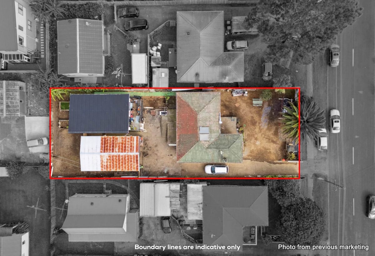 812m2 section, a 3-bedroom home at the front and a separate 2-bedroom minor dwelling at the rear requiring completion (CCC refused as noted on the LIM Report). close to shools, shops, and Sturges Road Train Station, 0.6 km to Waitakere College, 0.9 km to Pomaria Road School, 1.1 km to v and Henderson North School, 19 Larnoch Road, Henderson, Auckland