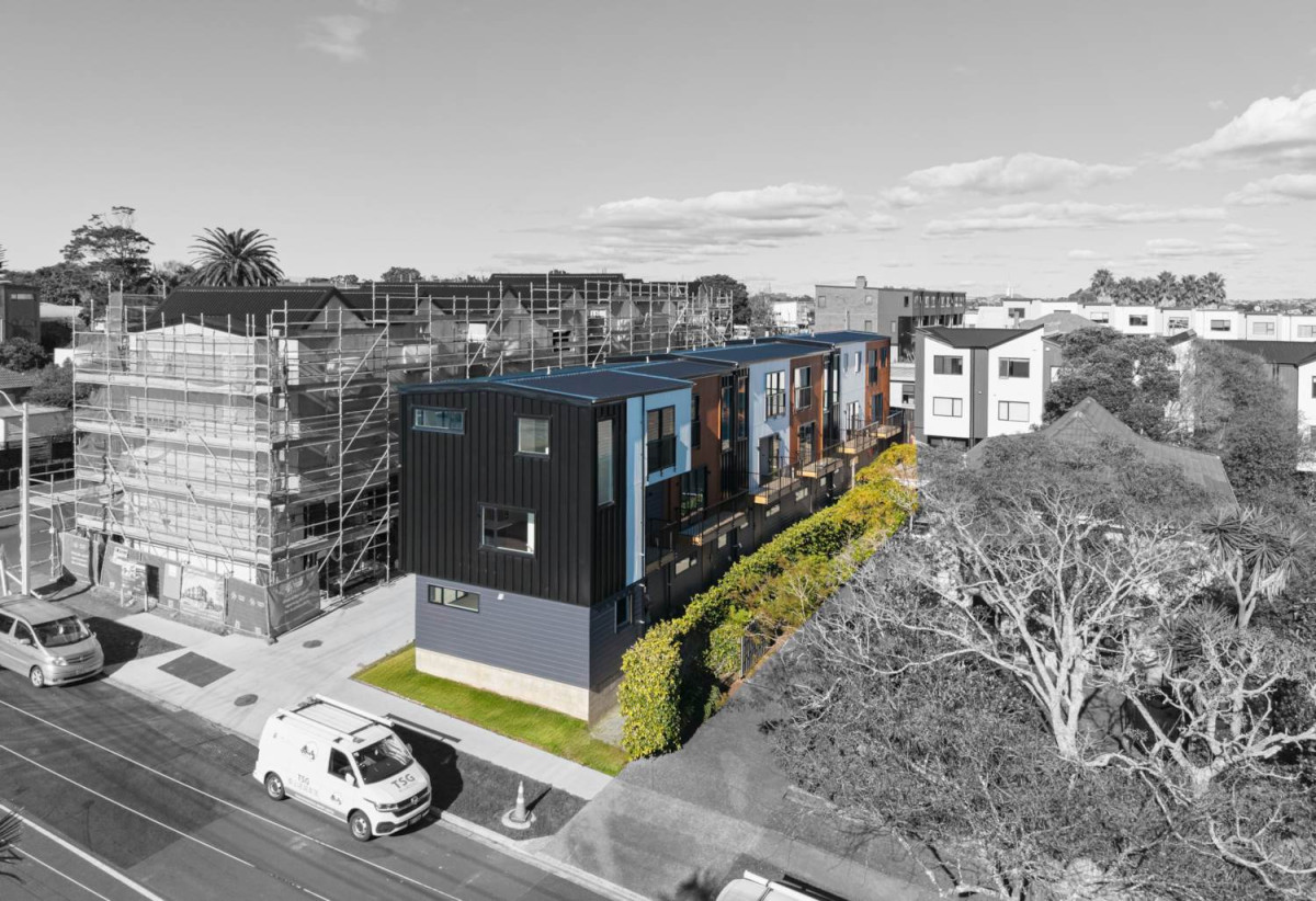 Brandnew 3 beds 3 baths home with garage, 1 bed 1 bath ground floor, positioned between Devonport Village and Takapuna, close to schools, shops, easy motorway access, 0.2 km to Belmont School (Auckland), 0.3 km to Belmont Intermediate, 0.7 km to Takapuna Grammar School, Lot 13/163-165 Lake Road, Belmont, Auckland