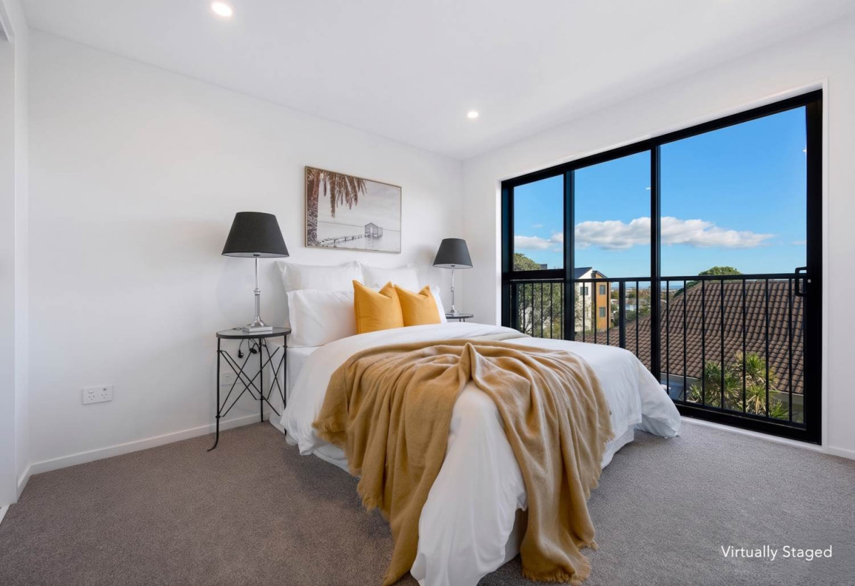 Brandnew 3 beds 3 baths home with garage, 1 bed 1 bath ground floor, positioned between Devonport Village and Takapuna, close to schools, shops, easy motorway access, 0.2 km to Belmont School (Auckland), 0.3 km to Belmont Intermediate, 0.7 km to Takapuna Grammar School, Lot 13/163-165 Lake Road, Belmont, Auckland