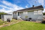 814m2 section, 3 beds 1 bath house, A short stroll to the Wai O Taiki Nature Reserve and Scenic Walkway. 5 mins to St Heliers Beach., Walking distance to Sacred Heart College and local shops., 0.5 km to Tamaki College and Glenbrae School, 12 Kestrel Place, Wai O Taiki Bay, Auckland