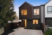 Must Sell Urgently Due to Family Circumstances, 3 beds 1.5 baths home with carparks, minutes from Manukau shopping centre, schools, 66 Waipuhinui Road, Manukau Central, Auckland