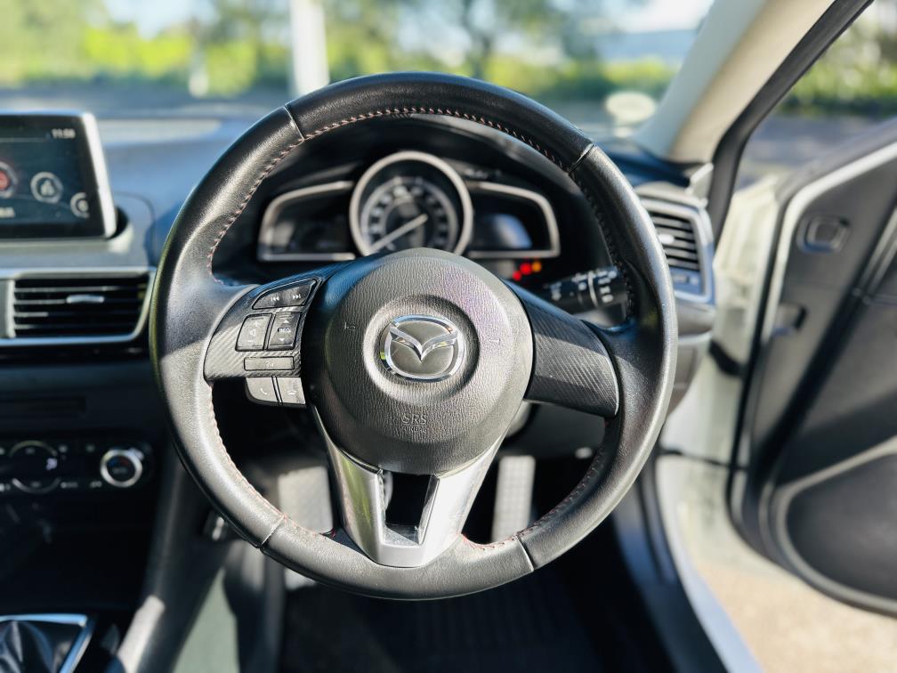 2014 Mazda Axela SPORTS !! MANUAL !! Hatchback Manual, 5 SEATS, nEW iMPORT, pETROL, 1,500 cc, 28,047 km, $0 Deposit Finance | Trade-In | Shipping