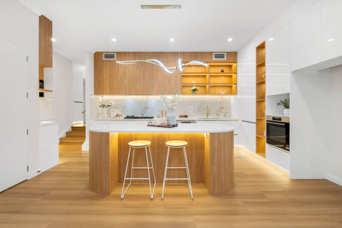 Backing directly onto a peaceful reserve. Brandnew 7 beds (5 ensuites) 6.5 baths house, double garage plus 2 more onsite car parks, 2 beds granny, 2C Hughs Way, Flat Bush, Auckland
