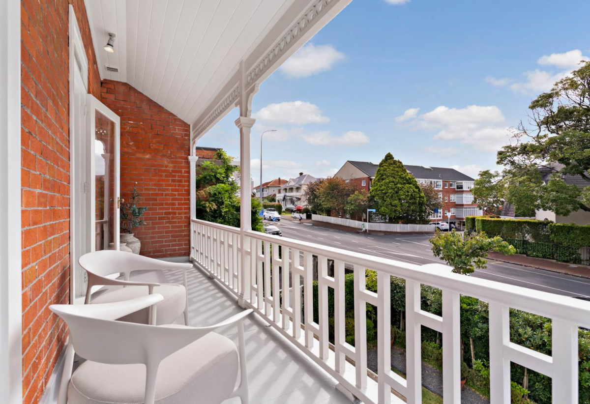 Double Grammar school zone, 124m2 2 beds 1 bath apartment with car park, Occupying the entire top floor, within the legendary “Tower House”, Originally built circa 1904 for former Auckland Mayor Albert Devore, Only four apartments in the building, No body corporate fee, zoned for Auckland Grammar and Epsom Girls’ Grammar School, 3/33 St Stephens Avenue, Parnell, Auckland