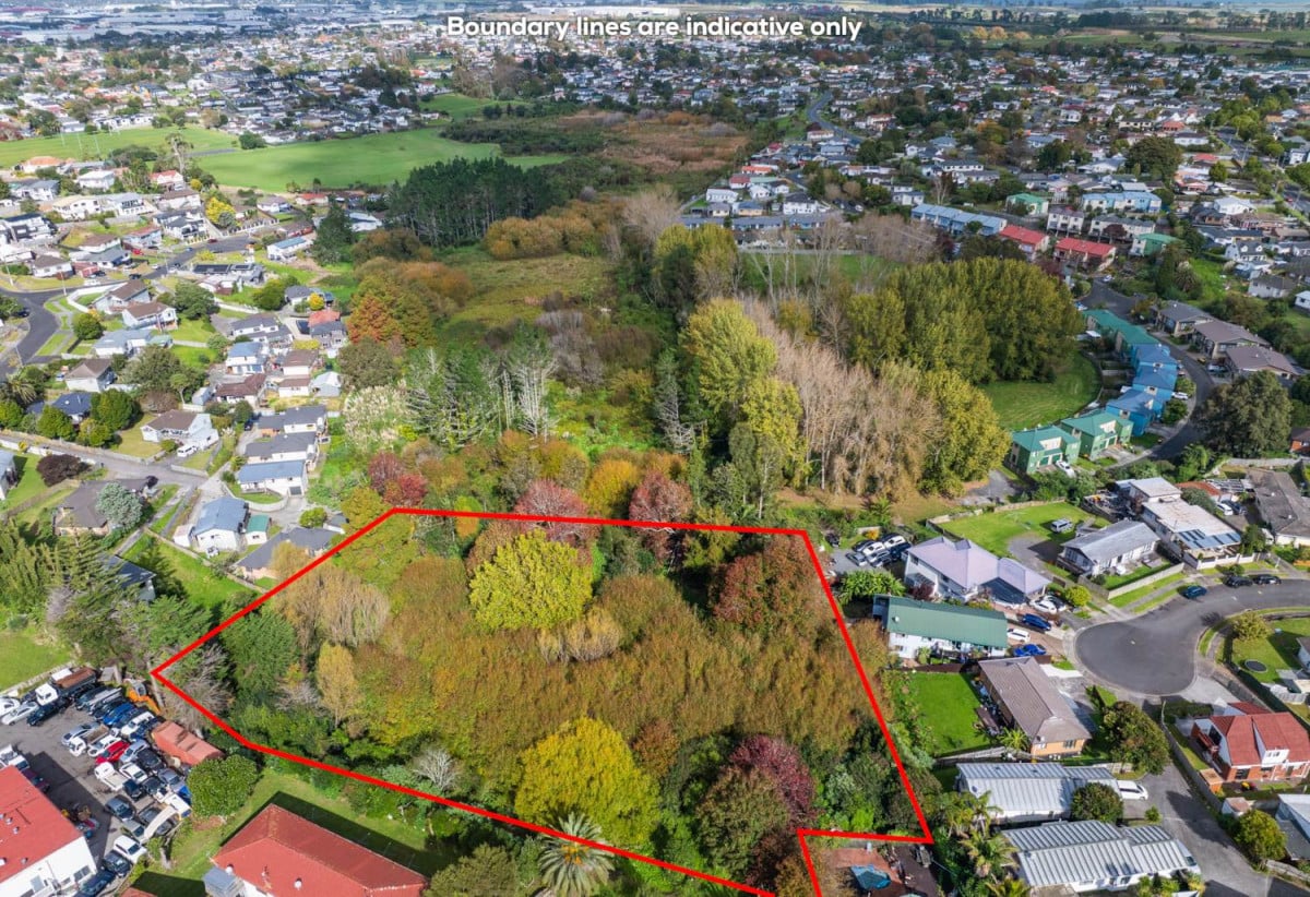 8076m² section, close to schools, shops, [also for sale, 15 Glenmary Place – 2.9633 Hectares (including income-producing residential units)], 0.8 km to Papatoetoe West School, 110 Station Road, Papatoetoe, Auckland