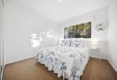 Rangitoto College zone, 4 beds +study room 2 baths house with double garage, 2 beds 1 bath ground floor, close to beach, shops, schools, 0.3 km to Browns Bay School, 1B Beechwood Road, Rothesay Bay, Auckland