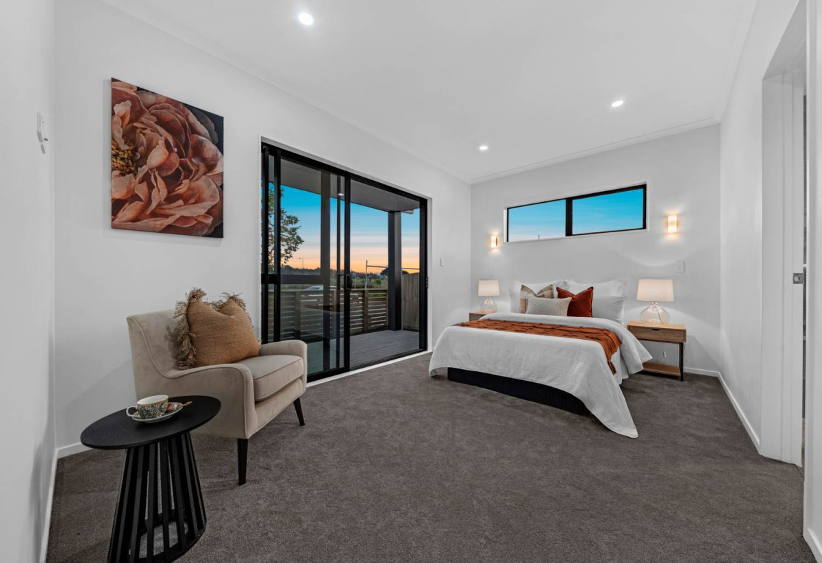 4 beds (2 ensuites) 3 baths house with garage on 325m2 section, close to schools, shops, motorway access, 0.7 km to Ngakoroa School, 9 Kauitara Lane, Karaka, Auckland