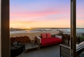 Auckland Girls’ Grammar School zone, Freehold 2 beds 1 bath fully furnished apartment, 48sqm of internal floor area plus a large L-shaped balcony, Sky Tower & Harbour Views, Situated just behind the Sky Tower, 1.3 km to Auckland Girls’ Grammar School, 20E/34 Kingston Street, City Centre, Auckland