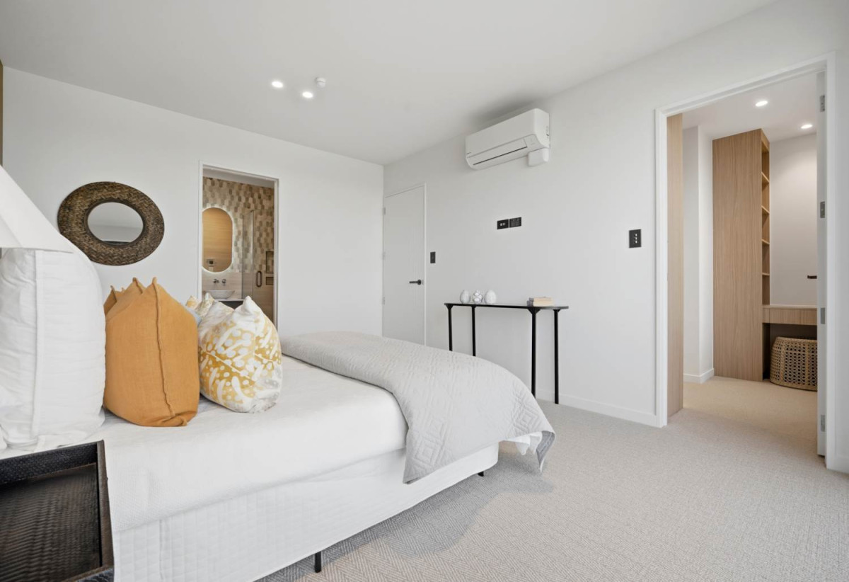 10-Year Master Build Guarantee, Sea Views, Brandnew Freehold 3 beds (3 ensuites) 3.5 baths home with garage, just moments from Takapuna Beach, Shore City Shopping Centre, 0.2 km to Takapuna School, Lot 6/11 The Terrace, Takapuna, Auckland