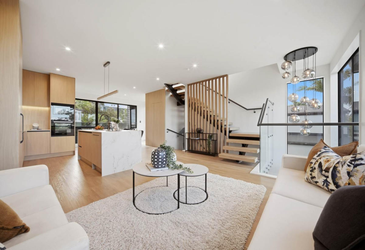 10-Year Master Build Guarantee, Sea Views, Brandnew Freehold 3 beds (3 ensuites) 3.5 baths home with garage, just moments from Takapuna Beach, Shore City Shopping Centre, 0.2 km to Takapuna School, Lot 6/11 The Terrace, Takapuna, Auckland
