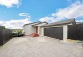Mt Roskill Grammar zone, 226m2 4 beds 3 baths house with double garage on 338m2 section, just a short stroll from the Keith Hay Park swimming pool complex and all the sporting amenities, close to schools, shops, motorway access, 0.5 km to Hay Park School, 52A Oakdale Road, Mt Roskill, Auckland