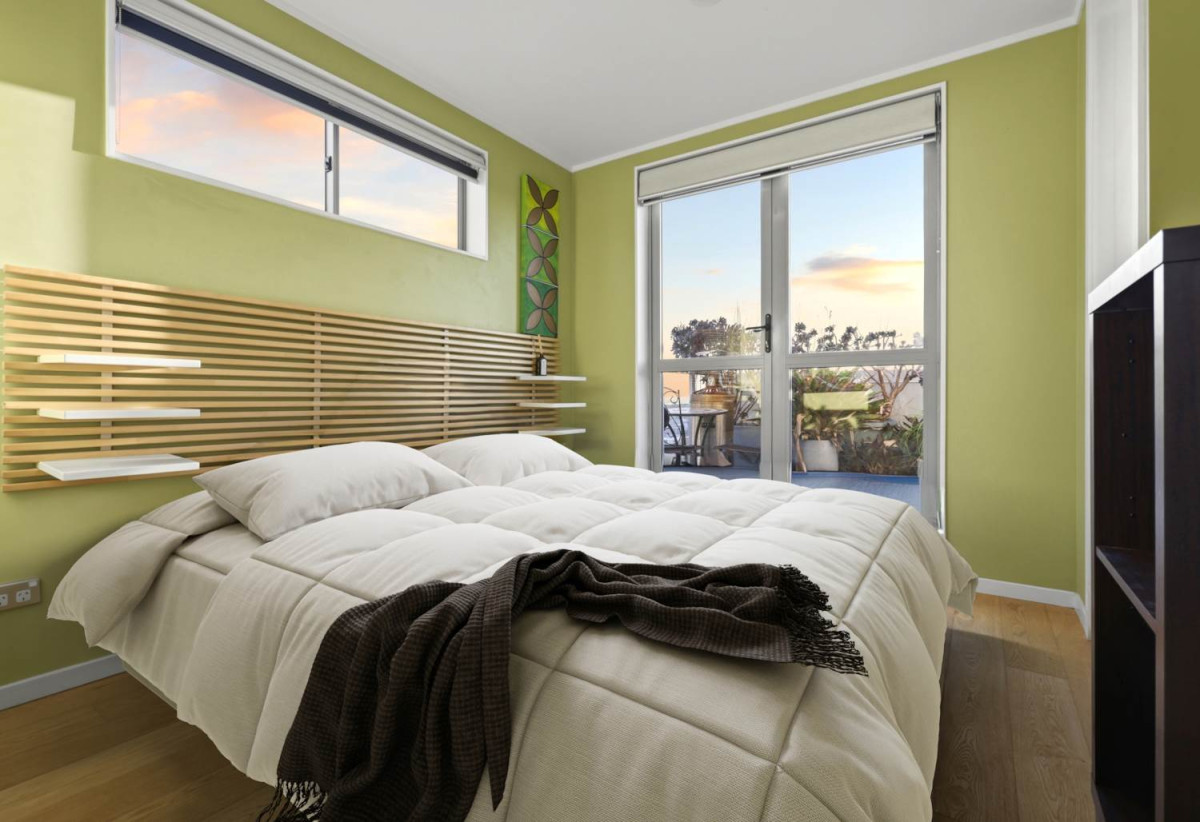 Auckland Girls’ Grammar School zone, Freehold 2 beds 1 bath fully furnished apartment, 48sqm of internal floor area plus a large L-shaped balcony, Sky Tower & Harbour Views, Situated just behind the Sky Tower, 1.3 km to Auckland Girls’ Grammar School, 20E/34 Kingston Street, City Centre, Auckland